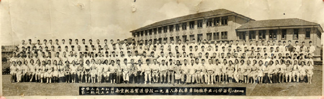 南京机器制造学校1956年机车车辆班毕业合影.jpg